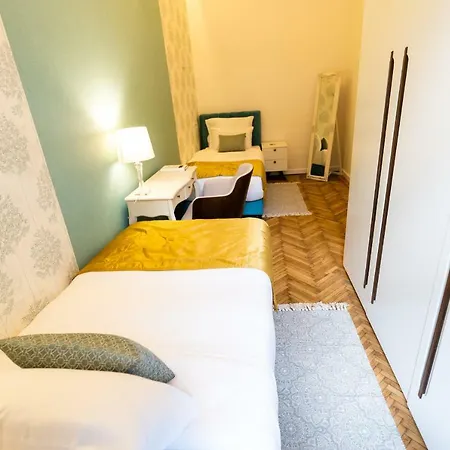 Megapolis Luxury Suites Appartement