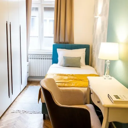 Apartmán Megapolis Luxury Suites *