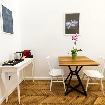Megapolis Luxury Suites