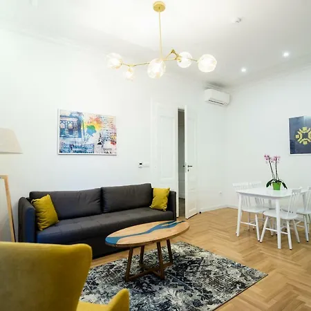 Appartement Megapolis Luxury Suites *