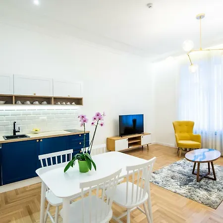 Megapolis Luxury Suites